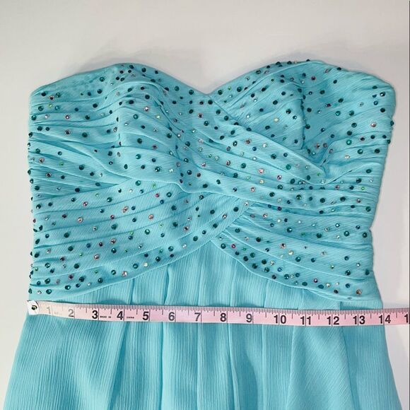 David’s Bridal F14847 Cascade Chiffon Strapless Dress size 4 - Picture 11 of 12